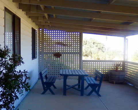 Driftwood On Dover - Accommodation in Brisbane 2
