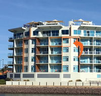 Wallaroo Marina Waterfront Luxe Apartment - Accommodation in Brisbane