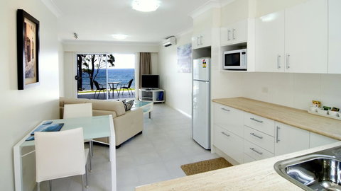 Mollymook Beach Waterfront - Accommodation in Brisbane 8
