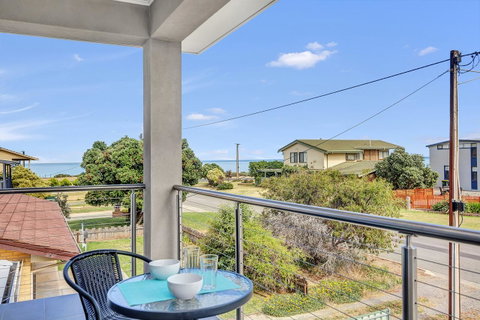 Eastern Breeze - Accommodation in Brisbane 22