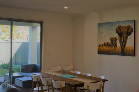 Eastern Breeze - Accommodation in Brisbane 4