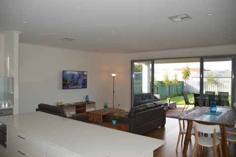 Eastern Breeze - Accommodation in Brisbane 20