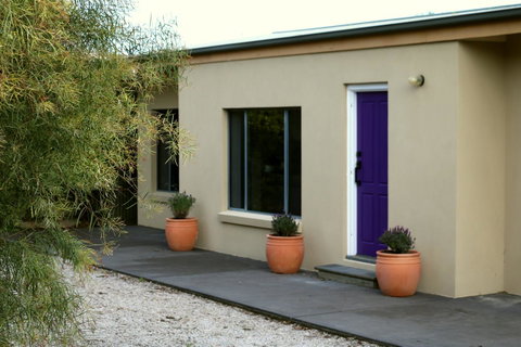 The Purple Door On Seaview - Accommodation in Brisbane 1