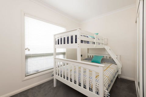 Boutique Getaway On Wright - Accommodation in Brisbane 13