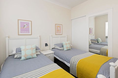 Boutique Getaway On Wright - Accommodation in Brisbane 11