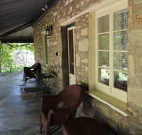 Hillside Cottage - Accommodation in Brisbane