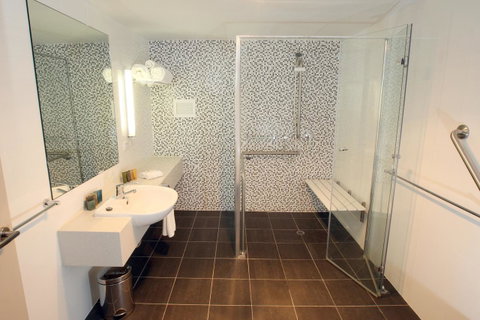 Adelaide Rockford - Accommodation in Brisbane 13