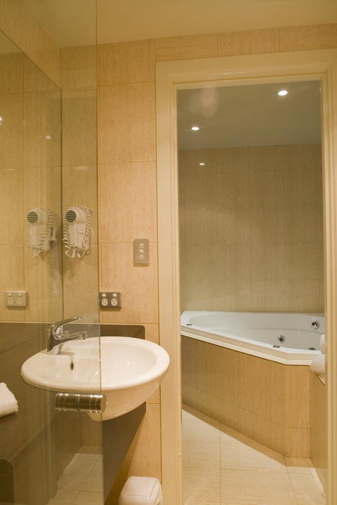 Adelaide Rockford - Accommodation in Brisbane 19