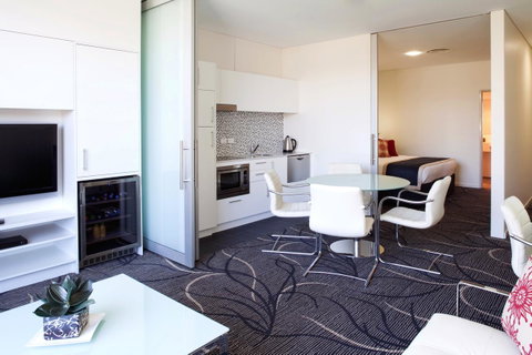 Adelaide Rockford - Accommodation in Brisbane 23