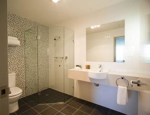 Adelaide Rockford - Accommodation in Brisbane 16