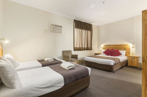 Adelaide Paringa - Accommodation in Brisbane 6