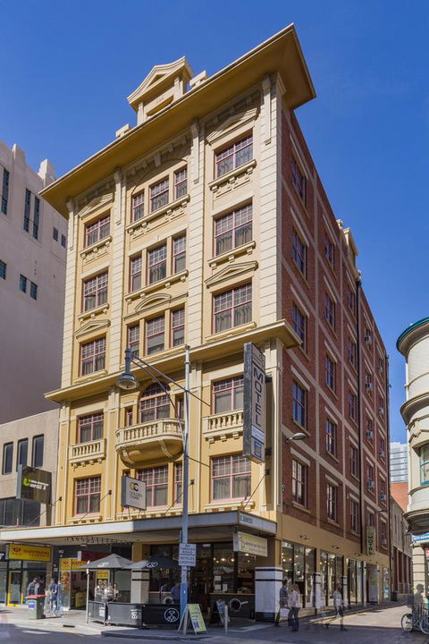 Adelaide Paringa - Accommodation in Brisbane 0