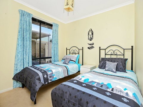 Lakeside - Encounter Bay - Accommodation in Brisbane 12