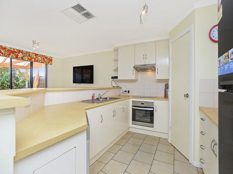 Lakeside - Encounter Bay - Accommodation in Brisbane 8