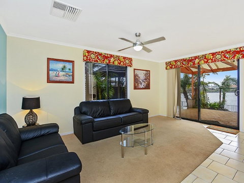 Lakeside - Encounter Bay - Accommodation in Brisbane 4