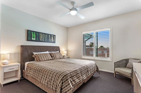 Pacific Blue 278-265 Sandy Pt Rd- Dual Key Access, Wifi, Linen And Air Conditioning - Accommodation in Brisbane 10