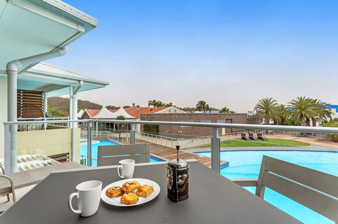 Pacific Blue 278-265 Sandy Pt Rd- Dual Key Access, Wifi, Linen And Air Conditioning - Accommodation in Brisbane 1