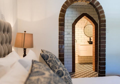 The Manor Basket Range - Accommodation in Brisbane 3