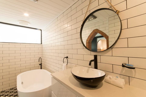 The Manor Basket Range - Accommodation in Brisbane 2