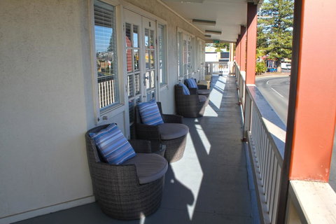Smugglers Inn Studio Apartments - Accommodation in Brisbane 1
