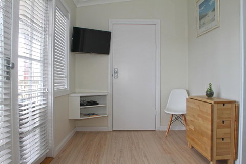 Smugglers Inn Studio Apartments - Accommodation in Brisbane 17