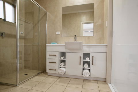 Renmark Holiday Apartments - Accommodation in Brisbane 6