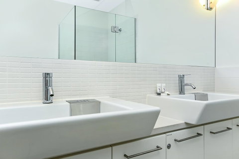 Breeze Beachfront Apartment - Accommodation in Brisbane 16