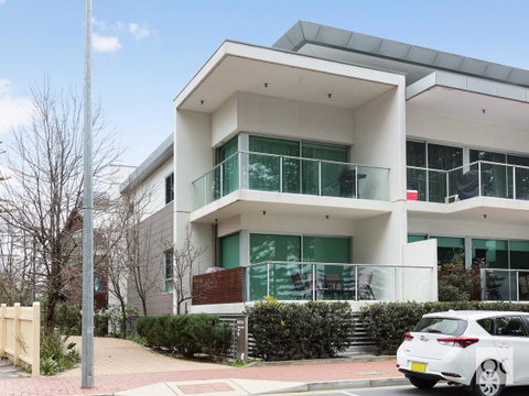 Breeze Beachfront Apartment - Accommodation in Brisbane 24