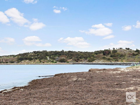 Breeze Beachfront Apartment - Accommodation in Brisbane 22