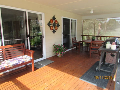 Lazy Days Cottage - Victor Harbor - Accommodation in Brisbane 13