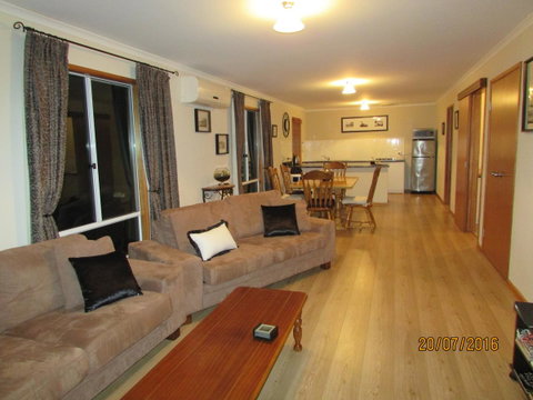 Lazy Days Cottage - Victor Harbor - Accommodation in Brisbane 17