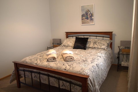 Lazy Days Cottage - Victor Harbor - Accommodation in Brisbane 3