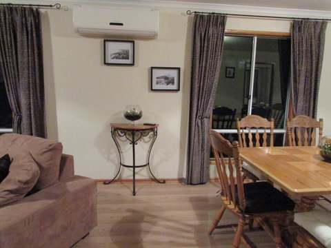 Lazy Days Cottage - Victor Harbor - Accommodation in Brisbane 15