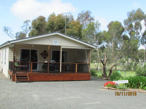 Lazy Days Cottage - Victor Harbor - Accommodation in Brisbane 12