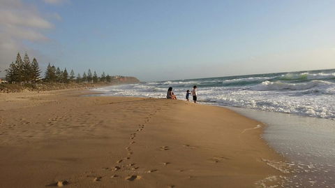 Beachside Escape On The Esplanade - Accommodation in Brisbane 1