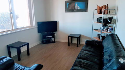 Beachside Escape On The Esplanade - Accommodation in Brisbane 6