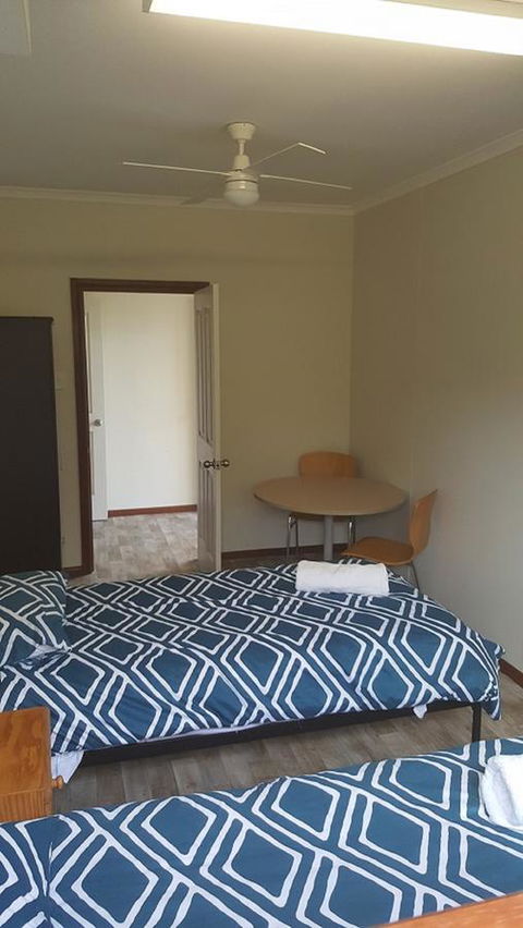 Beachside Escape On The Esplanade - Accommodation in Brisbane 9
