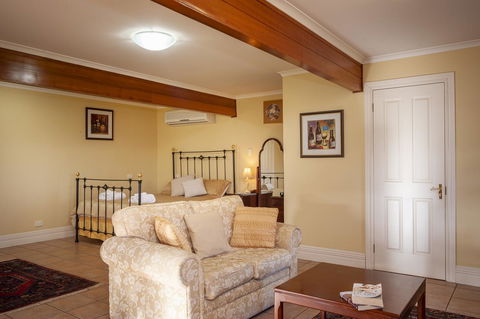 Angaston Saleyards Luxury Accommodation - Accommodation in Brisbane 19