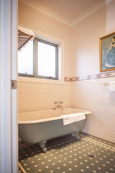 Angaston Saleyards Luxury Accommodation - Accommodation in Brisbane 13
