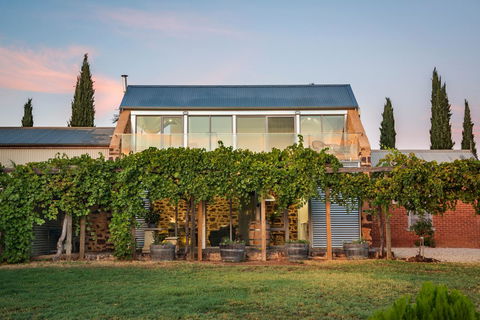 Barossa Shiraz Estate - Accommodation in Brisbane 1