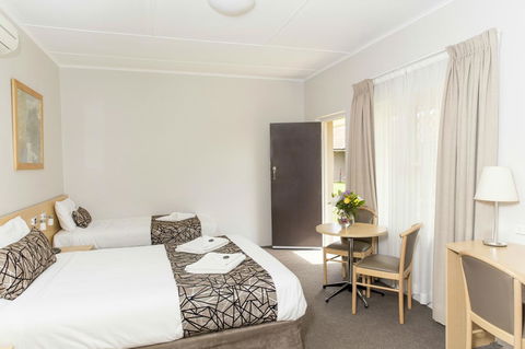 Bathurst Motor Inn - Accommodation in Brisbane 24