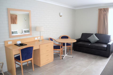 Bathurst Motor Inn - Accommodation in Brisbane 9