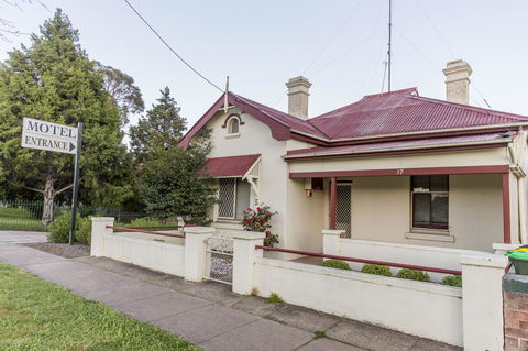 Bathurst Motor Inn - Accommodation in Brisbane 30