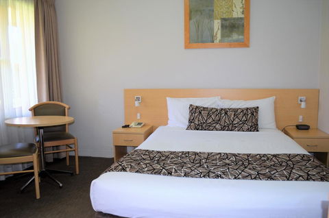Bathurst Motor Inn - Accommodation in Brisbane 26