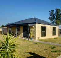 DBJ Holiday Units - Accommodation in Brisbane