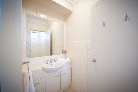 The Bluff Resort Apartments - Accommodation in Brisbane 43