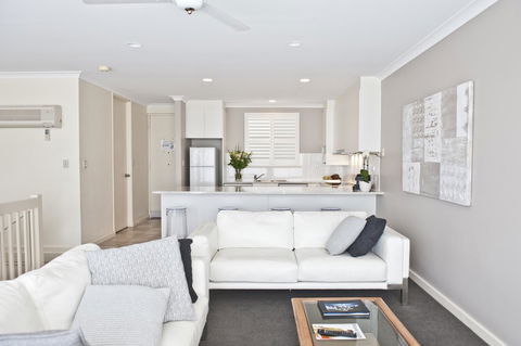 The Bluff Resort Apartments - Accommodation in Brisbane 40