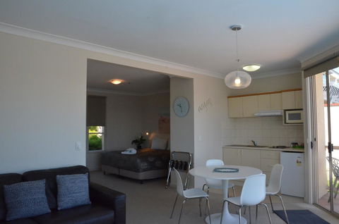 The Bluff Resort Apartments - Accommodation in Brisbane 24
