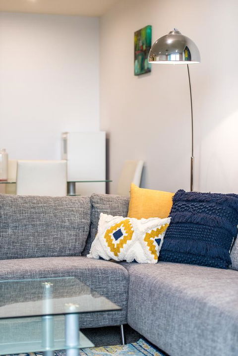 Beachside Luxury & Comfort, Ocean Views In Glenelg - Accommodation in Brisbane 9