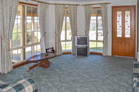 Baywatch - Accommodation in Brisbane 2